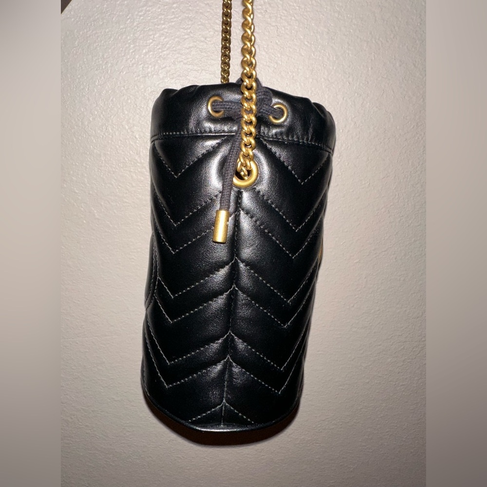 Gucci Marmont Bucket Bag - Picture 11 of 16
